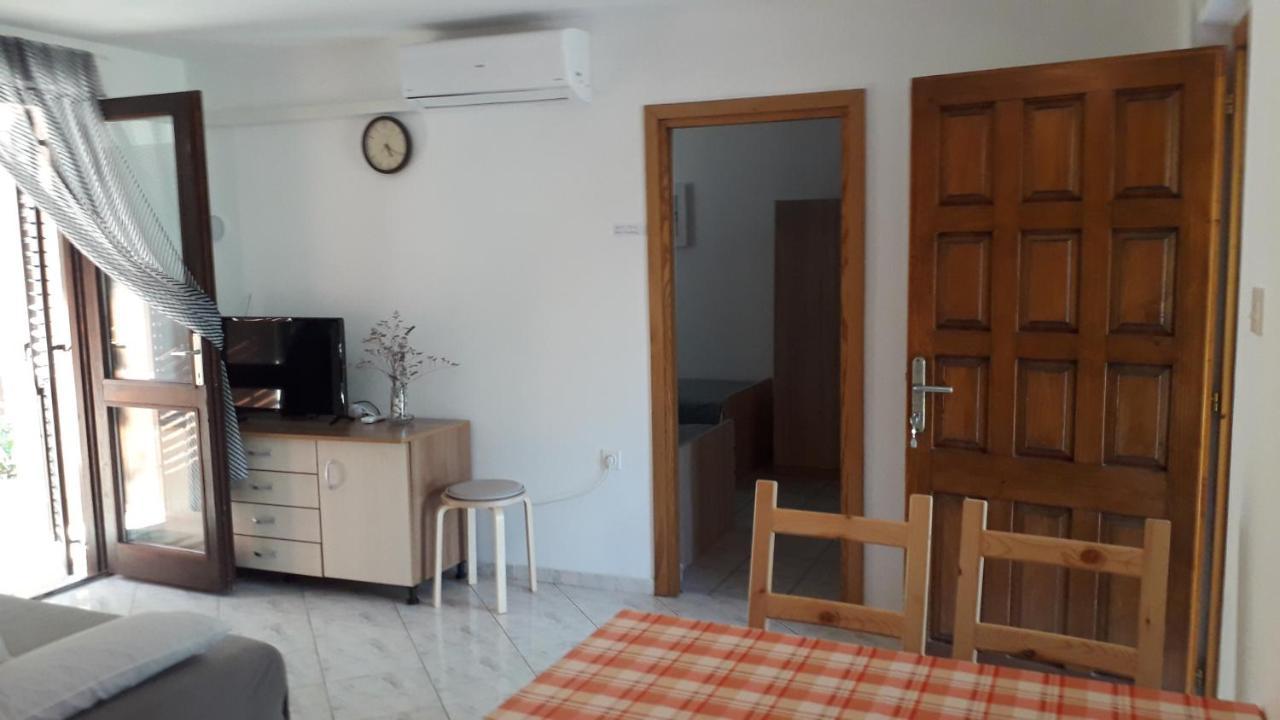 Apartmani Mia Ližnjan Extérieur photo