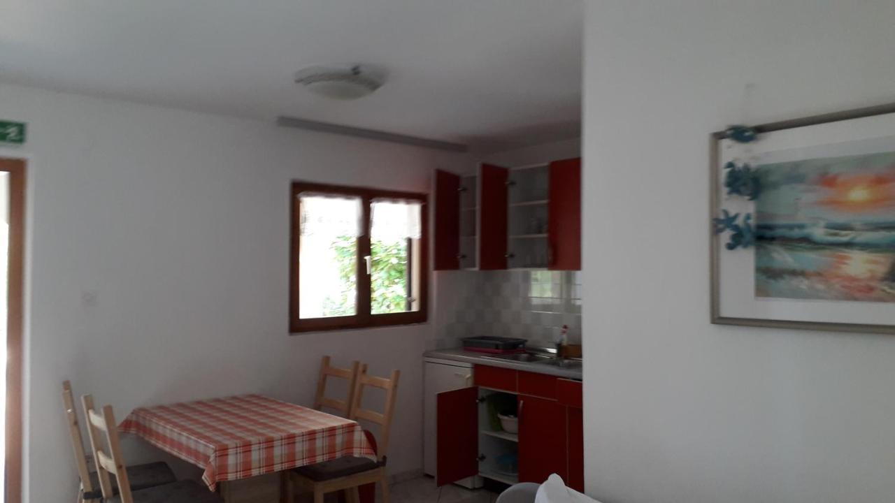 Apartmani Mia Ližnjan Extérieur photo