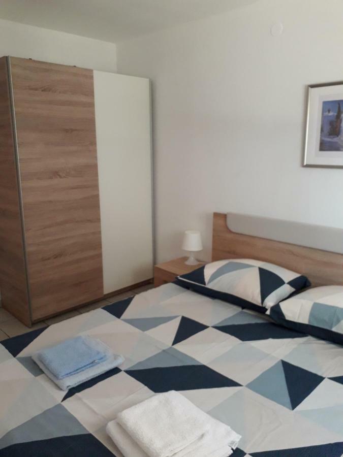 Apartmani Mia Ližnjan Extérieur photo