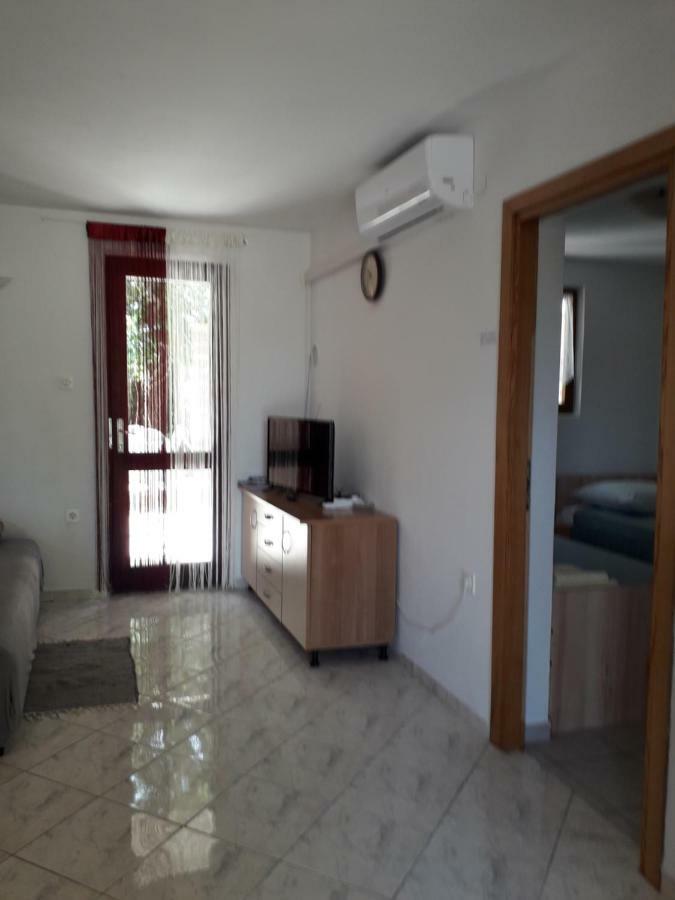 Apartmani Mia Ližnjan Extérieur photo