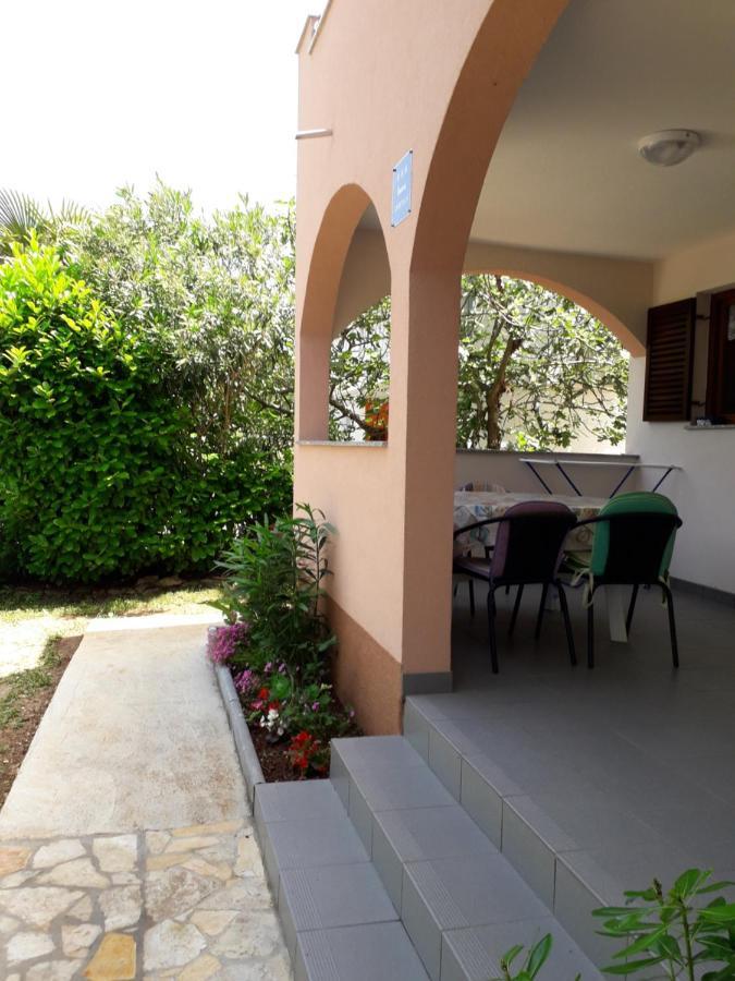 Apartmani Mia Ližnjan Extérieur photo